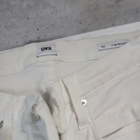 Edwin Cream Skinny Jeans Sleek and Stylish - Picture 2 of 7